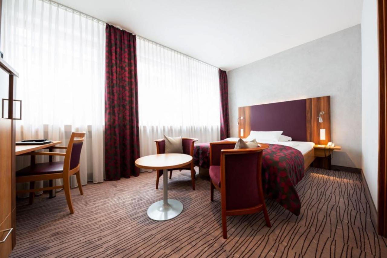 Kronenhotel 4*