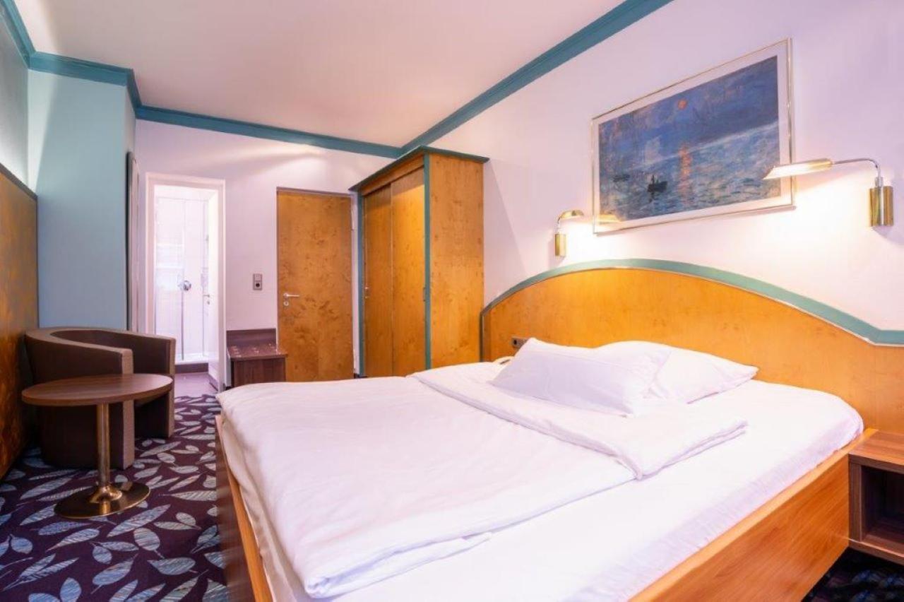 Kronenhotel 4* Stuttgart